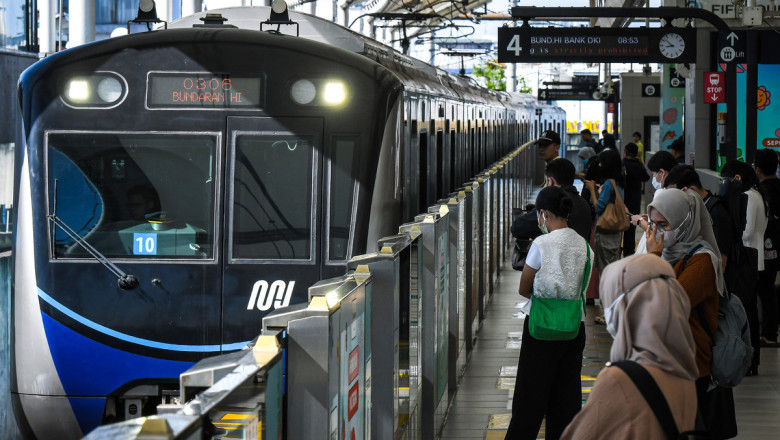 Baru Capai 48,14 Persen, Penyelesaian Pembangunan MRT Fase 2A Mundur ke 2029