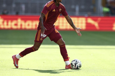 Wesley Franca Jadi Pembeda di Laga Roma vs Como