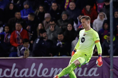 CD Guadalajara vs Barcelona: Hansi Flick Jelaskan Alasan Mainkan Ter Stegen di Copa del Rey