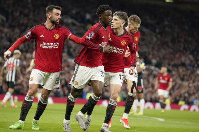 Jelang Lawan Manchester United, Manajer Aston Villa Beri Tantangan Buat Jadon Sancho