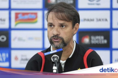 Persija 2 Kartu Merah dan Gol Dianulir, Pelatihnya Ogah Komentari Wasit