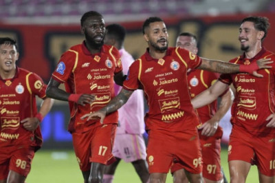 Ganas, Persija Hancurkan Bhayangkara FC di SUGBK