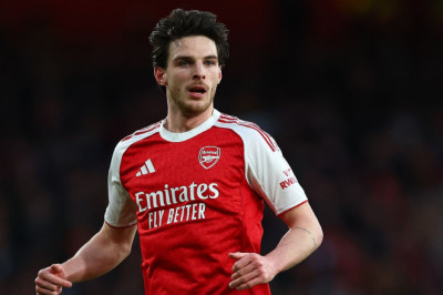 Steven Gerrard Sesali Liverpool Gagal Datangkan Declan Rice