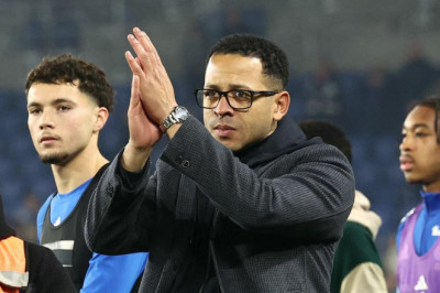 Liam Rosenior Terdepan Gantikan Enzo Maresca di Chelsea