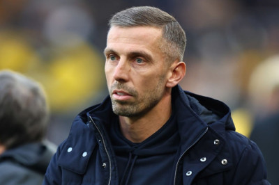 Strasbourg Bidik Gary O'Neil sebagai Pengganti Liam Rosenior