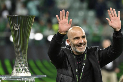 Alasan Sebenarnya Chelsea Pecat Enzo Maresca Secara Mendadak