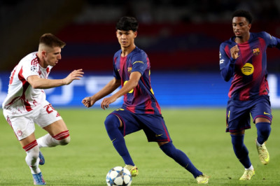 Barcelona Siap Perpanjang Kontrak Pedro Fernandez