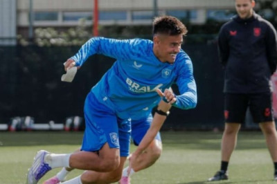 Mees Hilgers Tak Lagi Keras Kepala, FC Twente Tunggu Keputusan Akhir