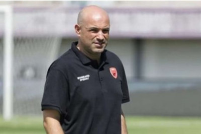 Pengakuan Jujur Bernardo Tavares Soal Persebaya Borong Pemain Brasil