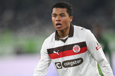 Joel Chima Fujita: St. Pauli Tak Pantas Kalah di Markas Dortmund