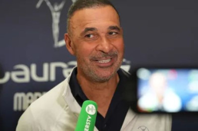 Ruud Gullit Ragukan Chelsea untuk Perkembangan Jorrel Hato