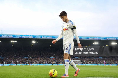 Ilia Gruev Puji Daniel Farke dan Tekankan Kekuatan Mental di Leeds