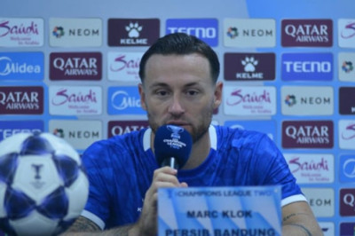 Marc Klok ke Shayne Pattynama: Jangan Banyak Rezeki di Persija, Persib Harus Juara