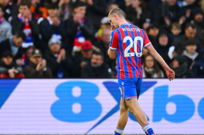 Adam Wharton, Target Transfer MU, Kena Kartu Merah di Chelsea