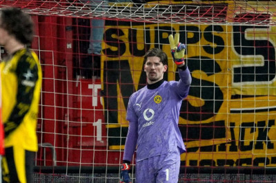 Dortmund Tekuk Union Berlin, Kobel Beri Acungan Jempol Kerja Sama Tim