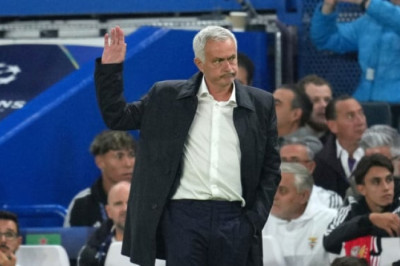 Selebrasi saat Hancurkan Real Madrid, Jose Mourinho Minta Maaf