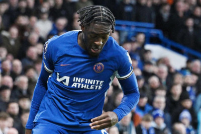 Bye Chelsea! Bek Ini Segera Berlabuh ke Klub Baru