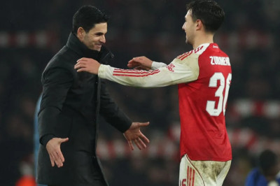 Arteta Manfaatkan Kesalahan Rosenior, Arsenal ke Final Wembley