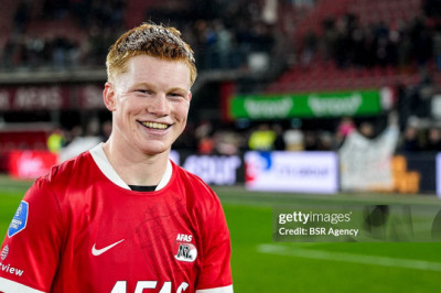 Chelsea Tantang Real Madrid Demi Tanda Tangan Kees Smit