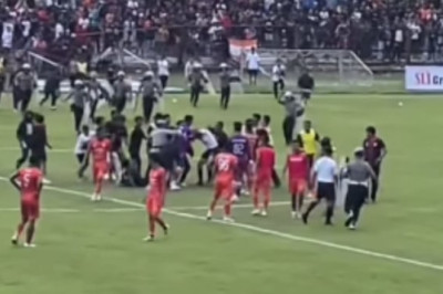 Kericuhan Liga 4 usai PSIR Rembang vs Persak Kebumen, Wasit Jadi Sasaran Amukan
