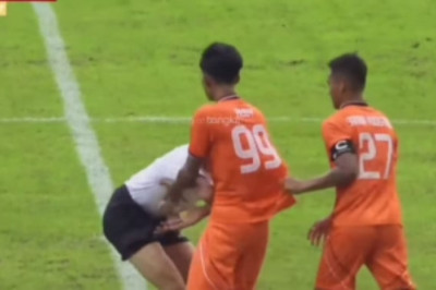 Pemain PSIR Rembang Diduga Remas Kemaluan Wasit saat Protes, Warganet: Wajib Banned!