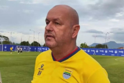 Jelang Hadapi Ratchaburi di Leg Kedua, Bojan Hodak Akui Mental Persib Terpukul: Yang Buruk Bisa Saja Terjadi