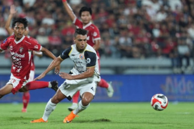 Debut Zijlstra dan Shayne, Persija Sikat Bali United