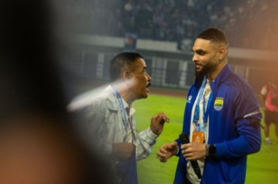 Persib Dibebani Misi Berat, Umuh Muchtar Percaya Keajaiban di Bandung