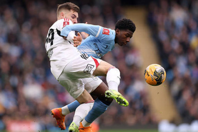 Beri Manchester City Perlawanan Sengit, Kapten Salford City Mengaku Puas