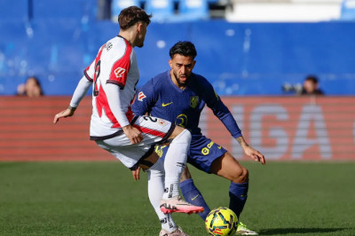 Rayo Tundukkan Atletico 3-0, Keluar dari Zona Degradasi