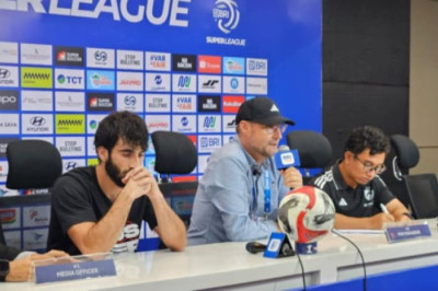 Dikalahkan Persija, Pelatih PSM Keluhkan VAR yang Tidak Berfungsi