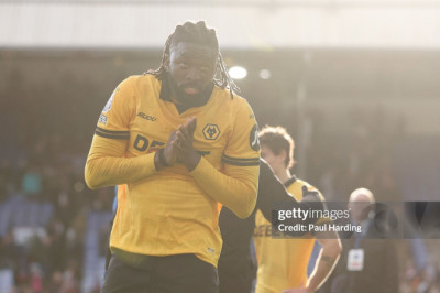 Tolu Arokodare dan Romaine Mundle Jadi Korban Rasis