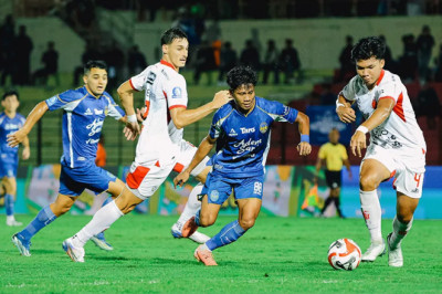 Van Gastel Kritisi Efektivitas Komunikasi Antar Pemain PSIM