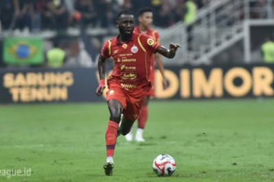 Allano Lima Jadi Bintang di Ternate: 2 Assist, Man of the Match dan Kontroversi Kartu Kuning