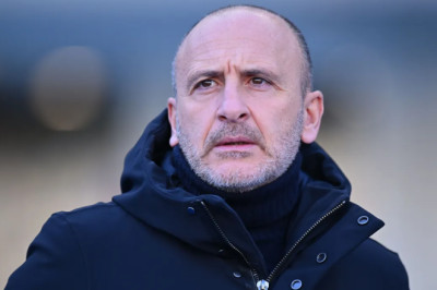 Direktur Olahraga Inter Ausilio: Kami Tak Pernah Bidik Fabregas, Chivu Jadi Prioritas Pertama