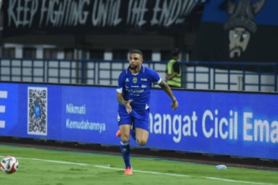 Debut di Super League, Ini Kata Layvin Kurzawa Usai Persib Hajar Madura United 5-0