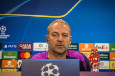 Pelatih Barcelona Hansi Flick Ogah Anggap Remeh Newcastle United di 16 Besar Liga Champions