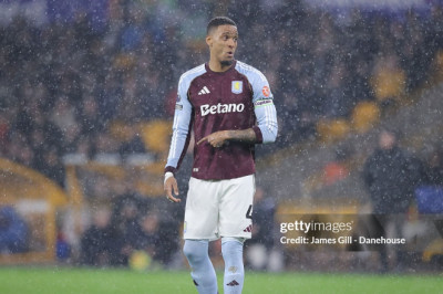 Ezri Konsa Hindari Denda Usai Terlibat Cekcok dengan Suporter Aston Villa