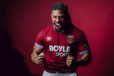 Terlalu Kekar Buat Premier League, Adama Traore Dilarang Nge-Gym