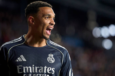 Jelang Madrid vs City, Pep Lijnders Pahami Permainan Trent Alexander-Arnold