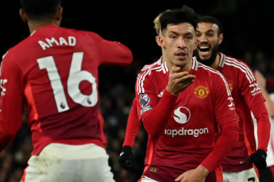 Lisandro Martinez Cedera Lagi, Manchester United Dapat Pukulan Jelang Duel vs Aston Villa