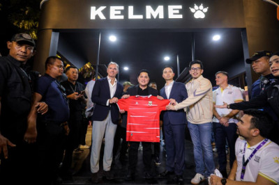 Resmi Dirilis, Erick Thohir Harap Jersey Baru Timnas Indonesia Bawa hoki