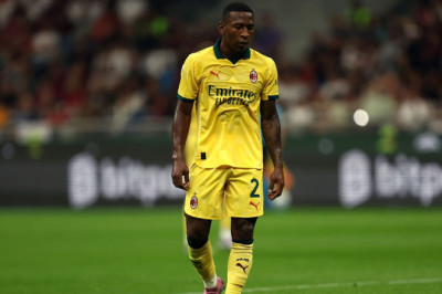 Pervis Estupinan Siap Kembali Jadi Starter Saat AC Milan Hadapi Lazio