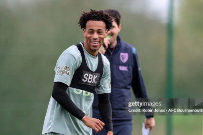 Andoni Iraola Pastikan Tyler Adams Absen Lawan Manchester United