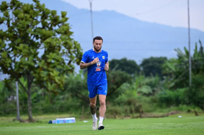 Klok Ungkap Pesan Spesial Untuk Bobotoh Rayakan Idul Fitri