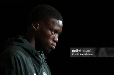 Liam Rosenior Bela Mamadou Sarr Usai Blunder Lawan PSG