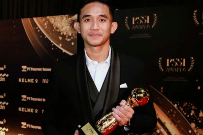 Gol Setengah Lapangan Rizky Ridho Terpilih Sebagai Goal of The Season