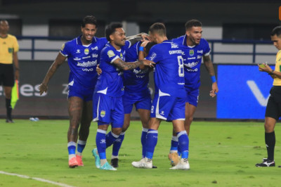 Klasemen BRI Super League 2025/2026: Persib Mantap di Puncak, Borneo dan Persija Mengintai