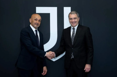 Damien Comolli: Juventus Akan Tetap Ambisius Walau Tanpa Liga Champions