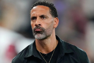 Rio Ferdinand Geram! Kartu Merah Martinez Dinilai Tak Masuk Akal